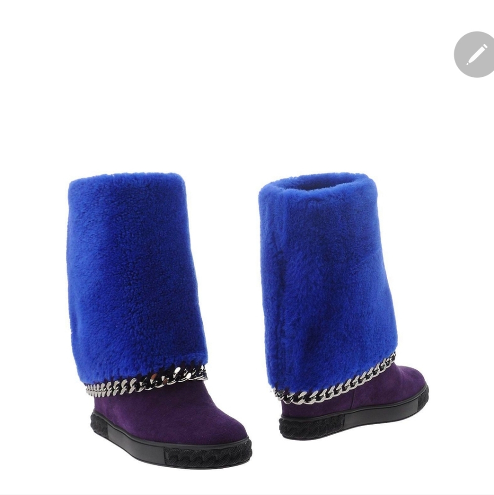Casadei Suede Chain Ankle Boots size 8 purple  suede. Royal shearling